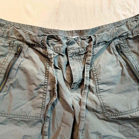 Ann Taylor Loft Size 6 Army Green Cargo Shorts - Picture 3 of 13
